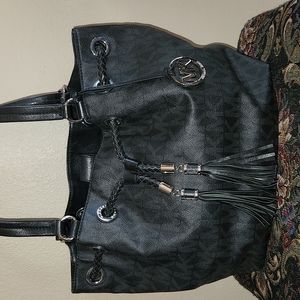 Michael Kors Signature Tote Bag